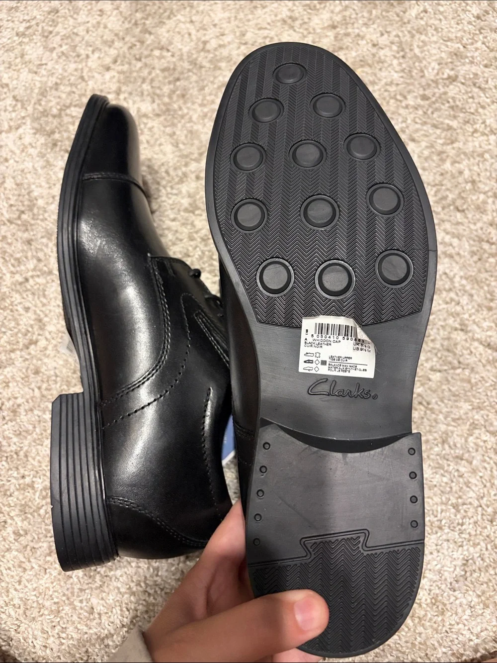 Clarks Black Leather Cap-Toe Lace-Up Oxfords